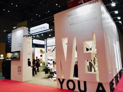 中国女性的形与心 实体零售的新与欣